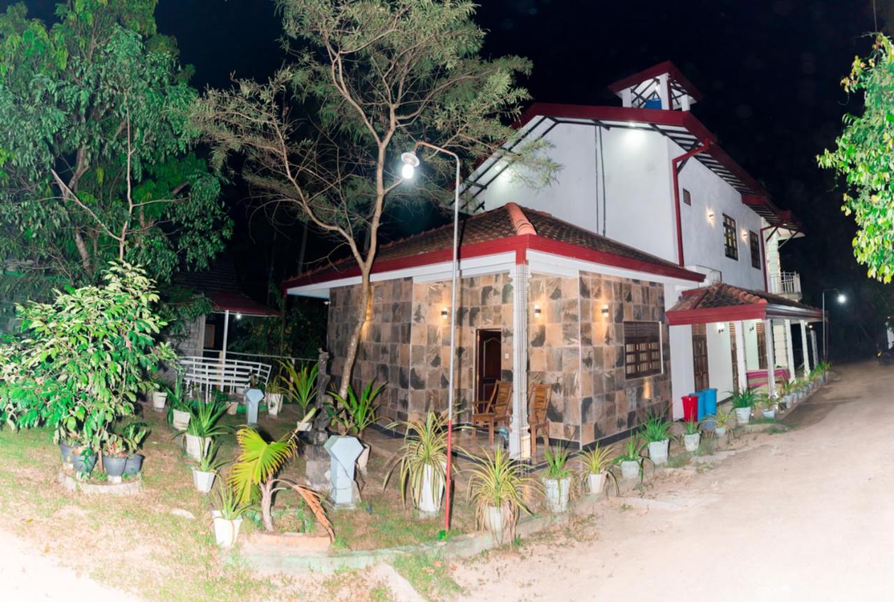 فندق House Of Richness نيجومبو المظهر الخارجي الصورة