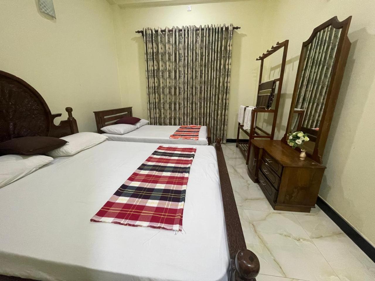 فندق House Of Richness نيجومبو المظهر الخارجي الصورة