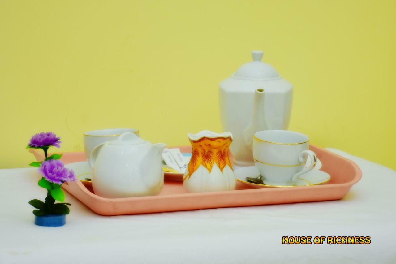 فندق House Of Richness نيجومبو المظهر الخارجي الصورة
